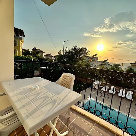 Apartman Almond 2+1 Havuzlu Daire Fethiye